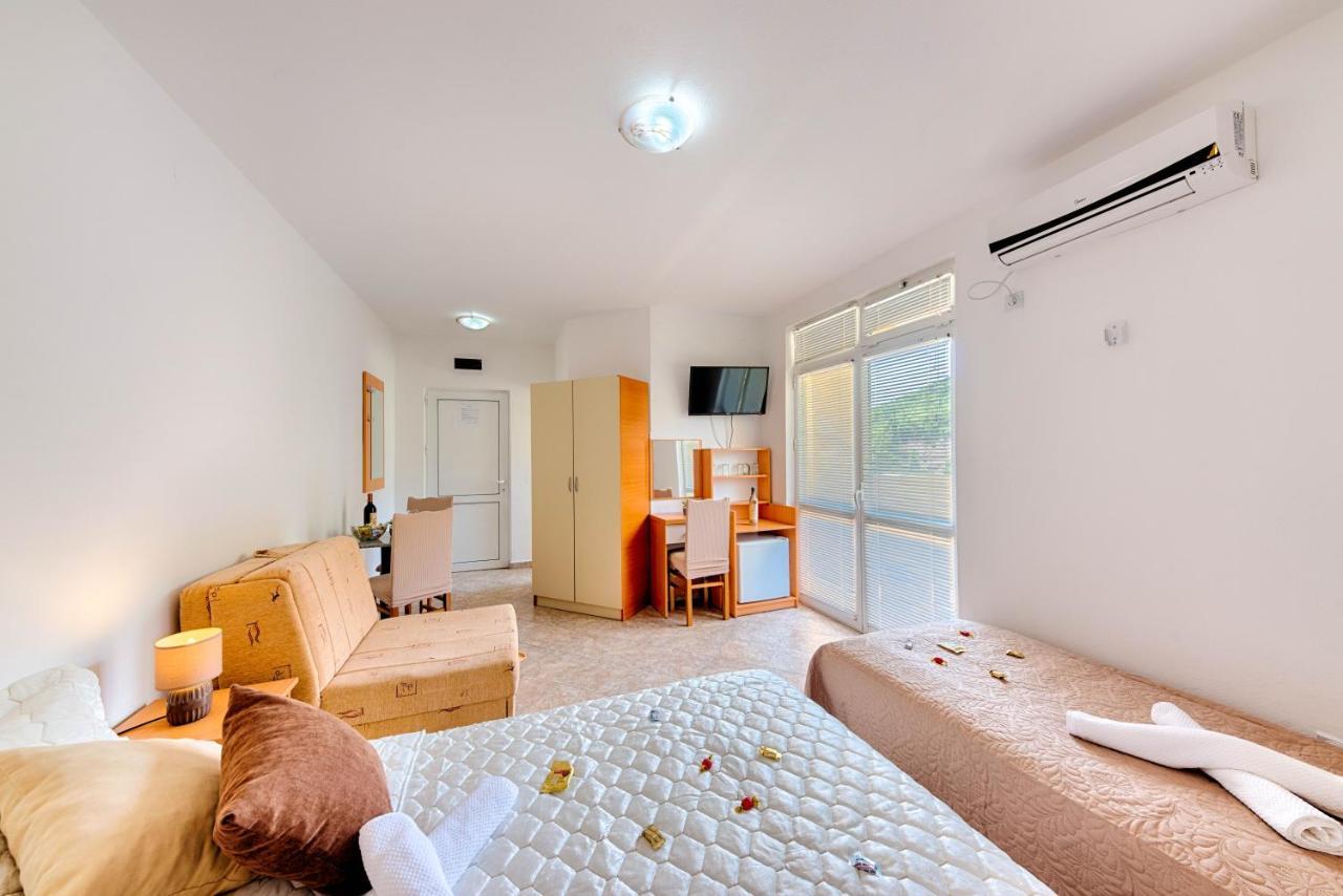 Hotel Dana Чань Экстерьер фото